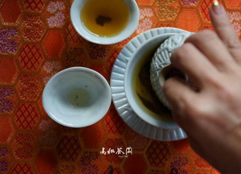 紅水桂花窨武夷(2022) 茶葉,桂花,茶園,窨,武夷,茶,易錕茶堂,花茶,優雅,拼堆,烏龍,台灣茶,烏龍,武夷,養生,健康,花.岩茶,茶會,茶席