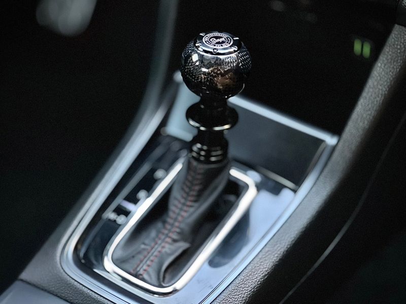 SUYA Shift Knobs and CVT Shift Lever (Luxurious Carbon) 