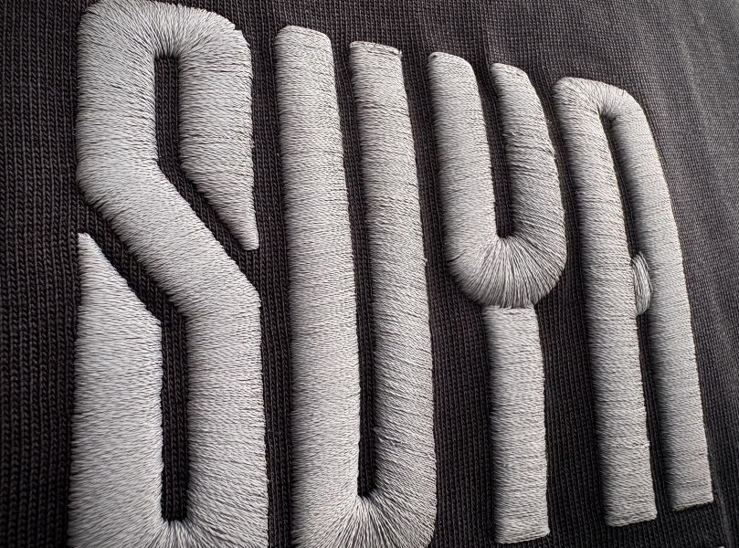SUYA ATTITUDE DECLARATION TEE 