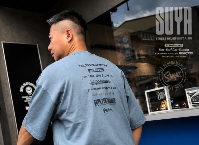 SUYA ATTITUDE DECLARATION TEE 