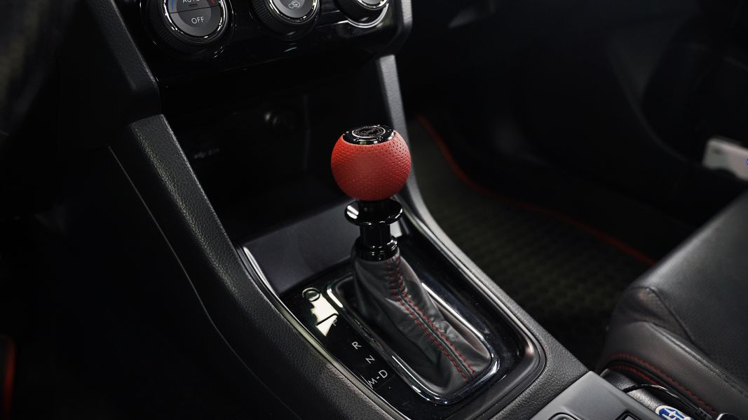 SUYA Shift Knobs and CVT Shift Lever (Leather) 