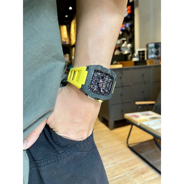 Apple Watch RSC-Carbon 44mm、45mm 黑色碳纖維手錶殼(黃色錶冠+黃色橡膠錶帶) Apple Watch手錶殼,Apple Watch不鏽鋼殼,Apple Watch錶殼,Apple Watch保護殼,Apple Watch錶帶