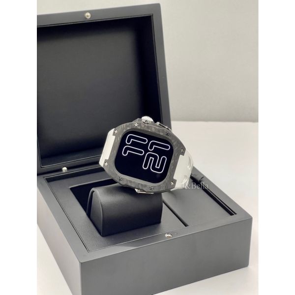 Apple Watch RSC2-Carbon Ultra 49mm 黑銀色碳纖維手錶殼(白色錶冠環+白色橡膠錶帶) Apple Watch手錶殼,Apple Watch不鏽鋼殼,Apple Watch保護殼,Apple Watch鋁合金殼,Apple Watch鈦合金殼,Apple Watch碳纖維殼,Apple Watch透明錶殼,Apple Watch錶帶