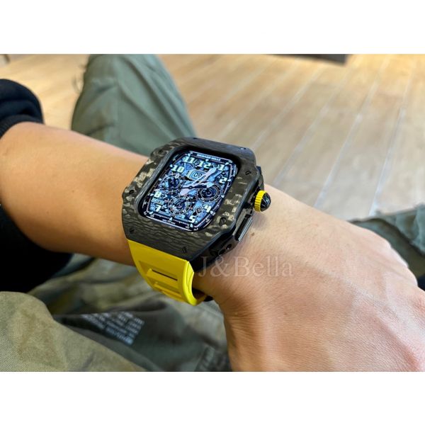 Apple Watch RSC-Carbon Ultra 49mm 黑色碳纖維手錶殼(黃色錶冠+黃色橡膠錶帶) Apple Watch手錶殼,Apple Watch不鏽鋼殼,Apple Watch保護殼,Apple Watch鋁合金殼,Apple Watch碳纖維殼,Apple Watch透明錶殼,Apple Watch錶帶