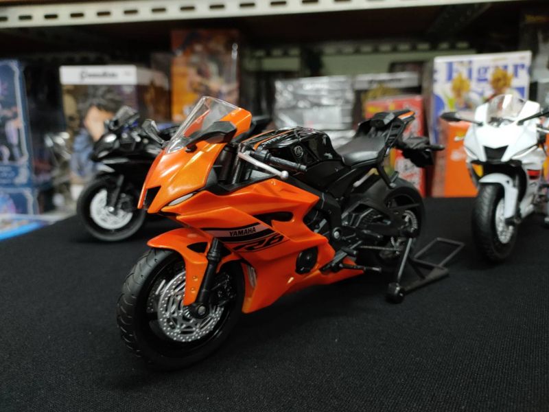 YAMAHA R6 重機模型 
