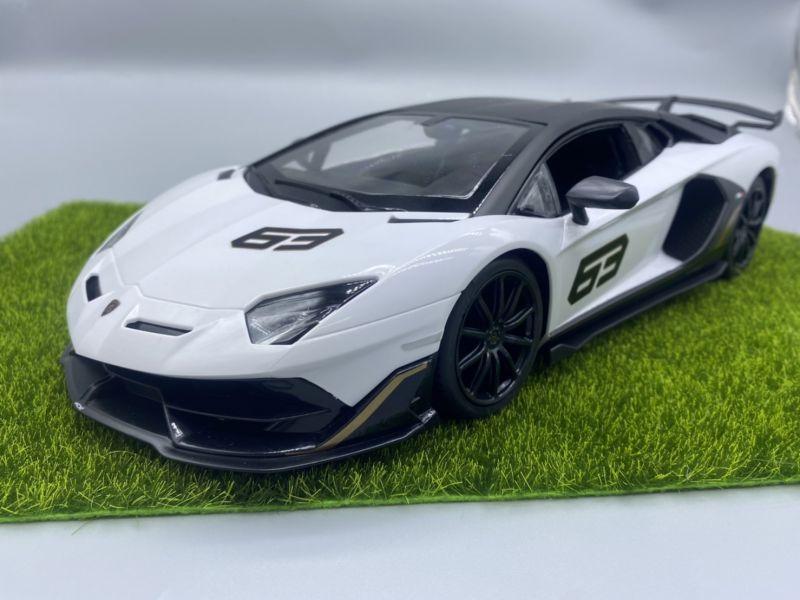 1:14 藍寶堅尼 大牛 SV SVJ 遙控車 