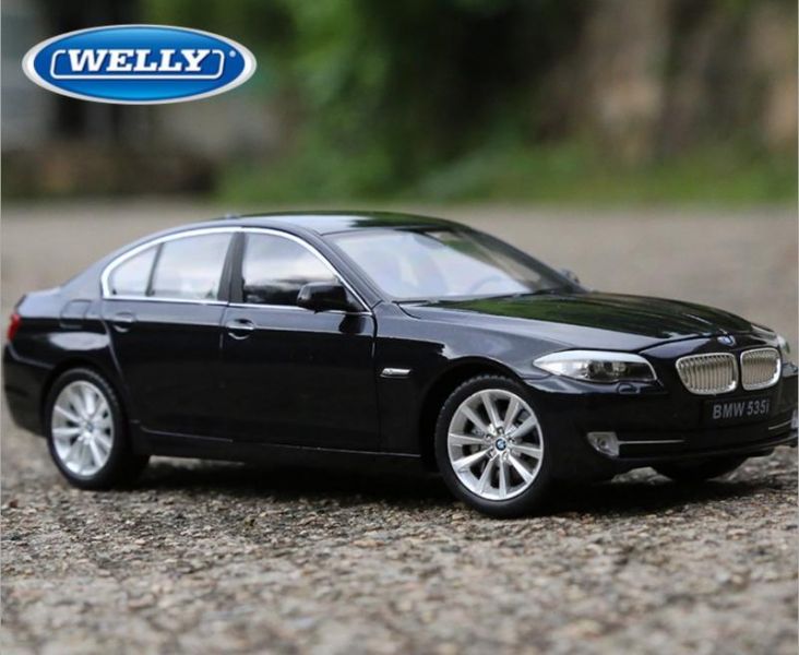 BMW 535i 大5 1/24 合金車 