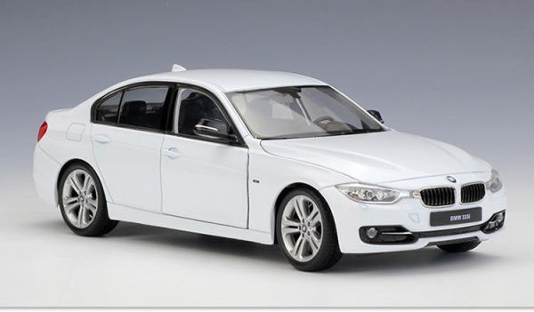 BMW 335 1/24 合金車 
