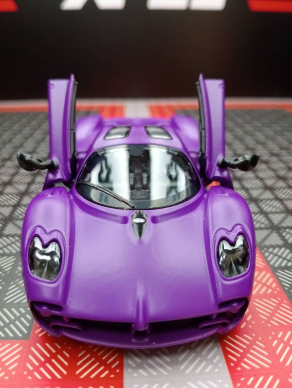 1/36 帕加尼 烏托邦 Pagani Utopia 1:36 