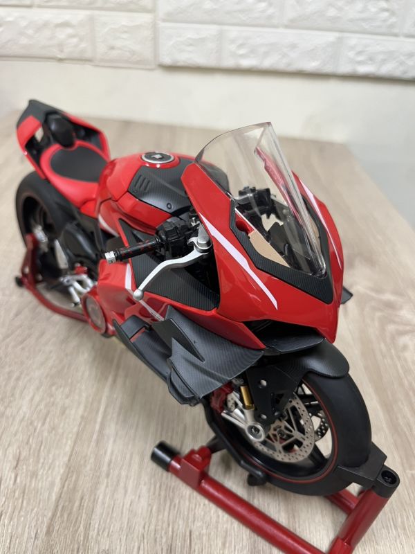 1:7 杜卡迪 動態版 V4 1/7 重機模型 