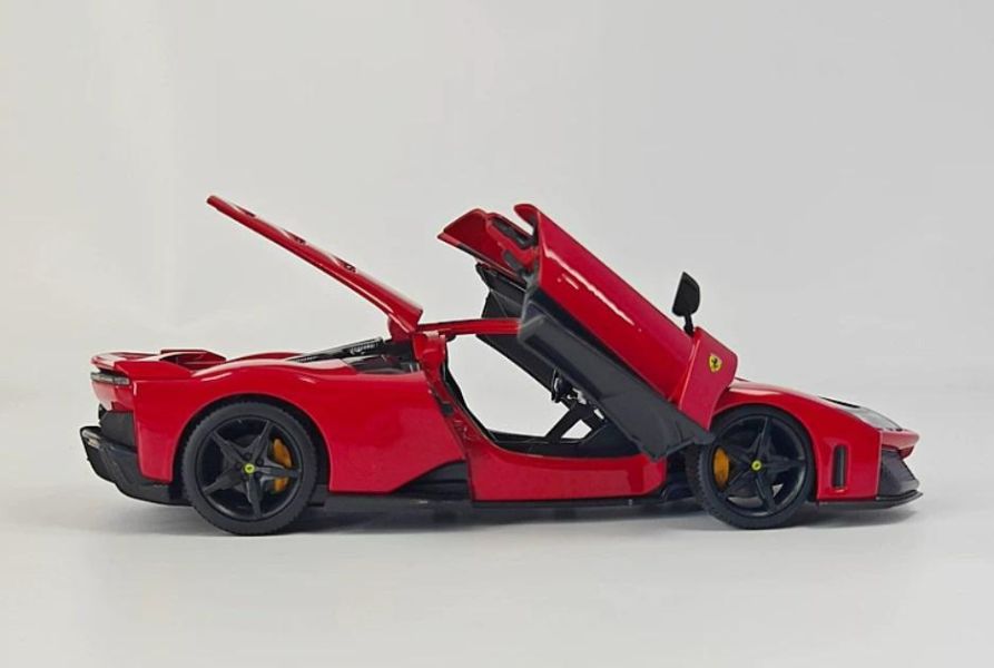 1/24 法拉利 F80 比美高 1:24 合金車 