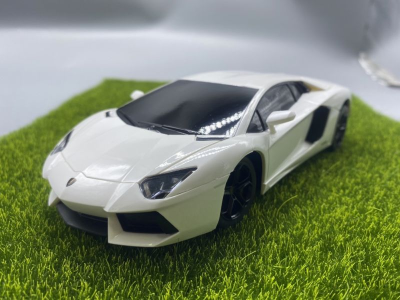 藍寶堅尼 大牛 LP700-4  1/24 遙控車 