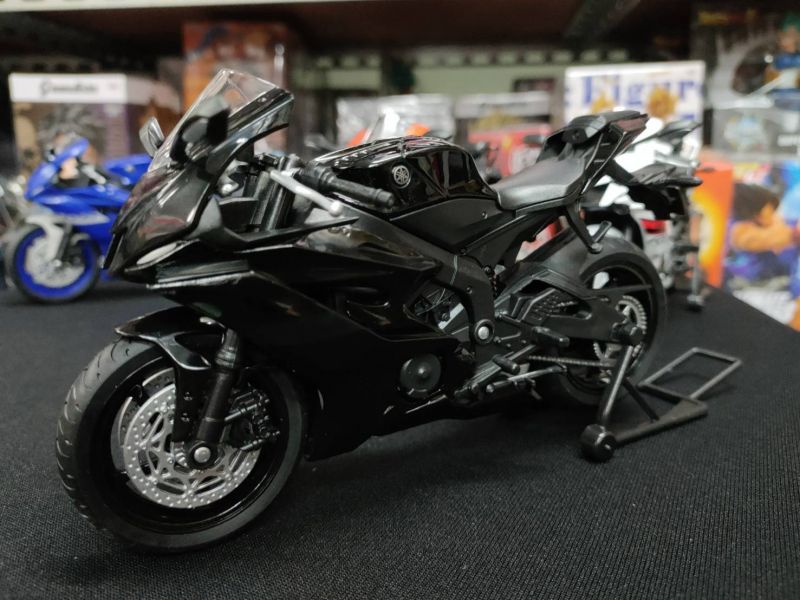 YAMAHA R6 重機模型 