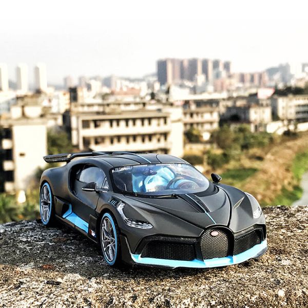 布加迪 Bugatti Divo 1/24 合金車 
