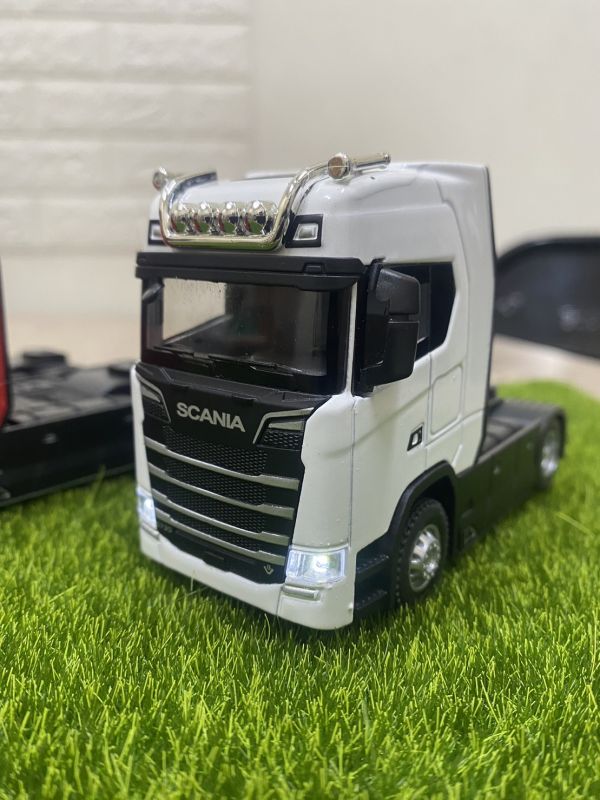 1:36 Scania 斯坎尼亞 合金車頭 