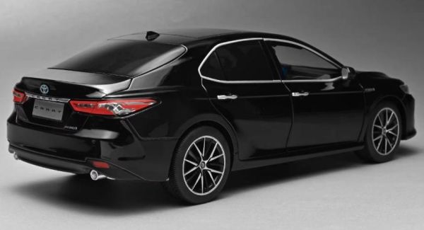 1:18 toyota Camry 凱美瑞 合金車 1/18 