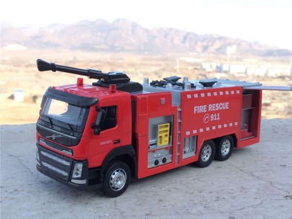 彩珀 VOLVO 正版授權 消防車 噴水車 模型 
