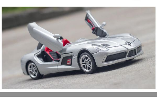 1:32 BENZ SLR 1/32 合金車 