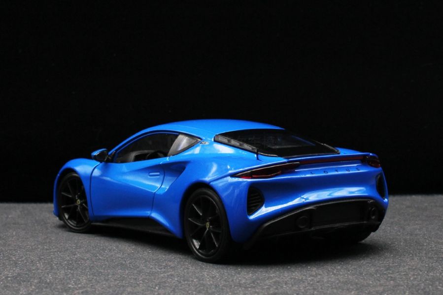 welly 威利 1:24 1/24 Lotus Emira 路特斯 蓮花 合金車 跑車 