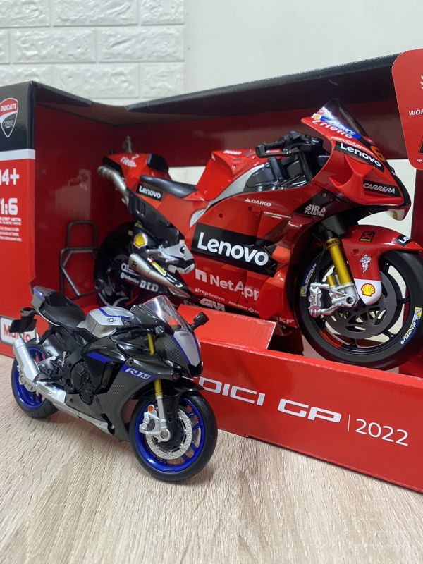 1/6 巨大型 杜卡迪 MOTO GP 