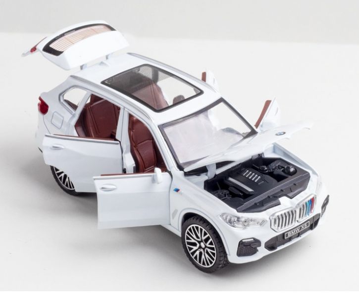 1:32 高仿真 BMW X5 