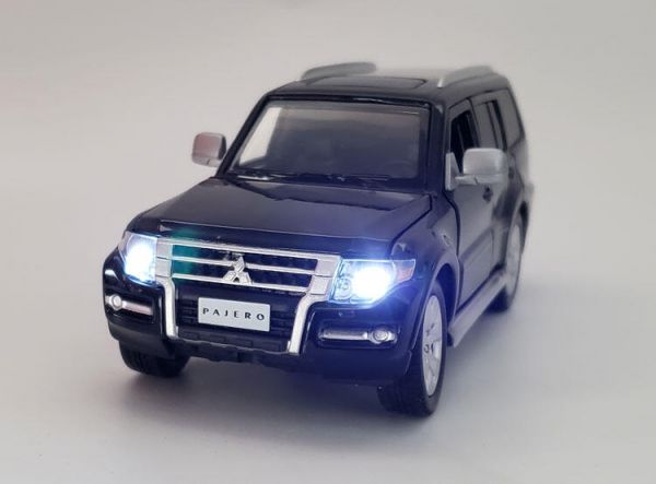 1:32 三菱 帕杰羅 Pajero 越野車 1/32 合金車 