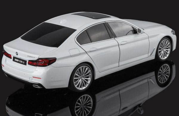 1/18 BMW 530i G30 5系列 520I 1:18 