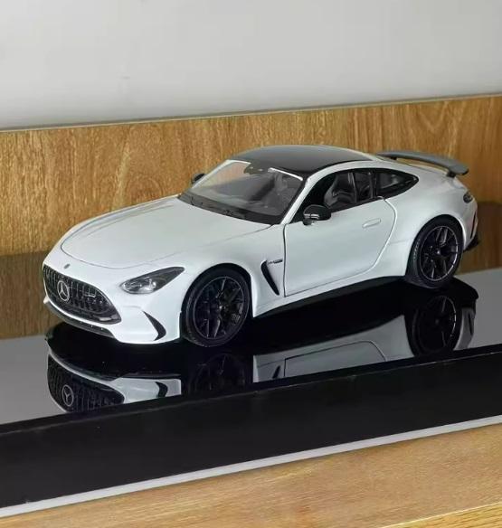 1:24 賓士 GT63 合金車 1/24 