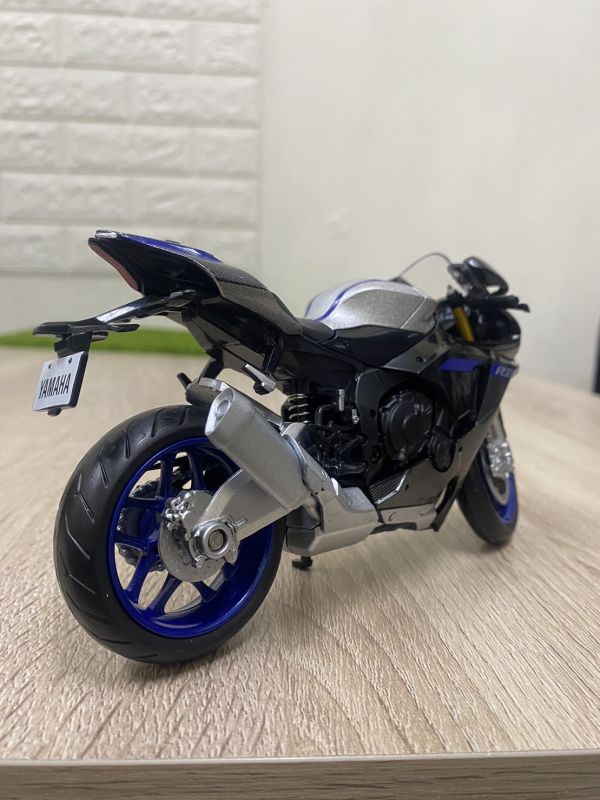 1/12 YAMAHA R1M 重機模型 
