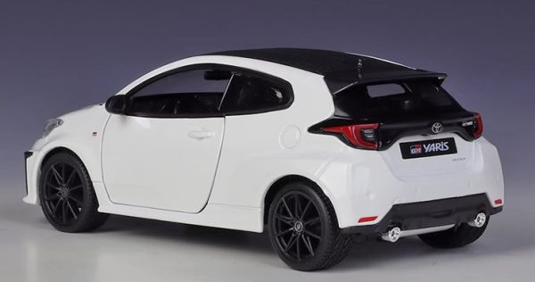 1/24 GR YARIS 暴力鴨 合金車 1:24 