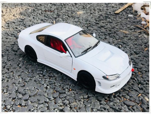 Nissan 尼桑 S15  1/24 合金車 