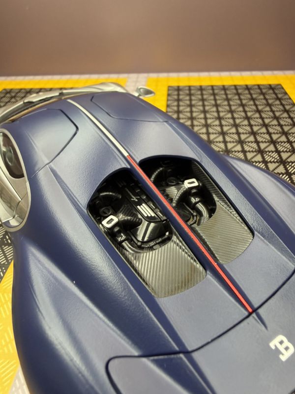 1/24 布加迪 陀飛輪 1:24 合金車 