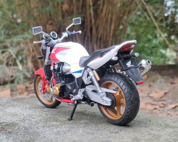 1/12 本田 CB1300SF 重機模型 