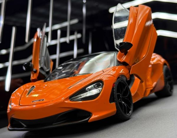 1:18 大型 仿真 麥拉倫 720 合金車 1/18 