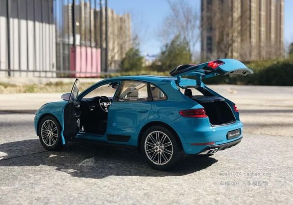 保時捷 MACAN 1/24 合金車 