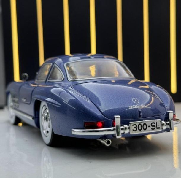 1/24 賓士 BENZ 300SL SL300 復古 1:24 合金車 模型車 