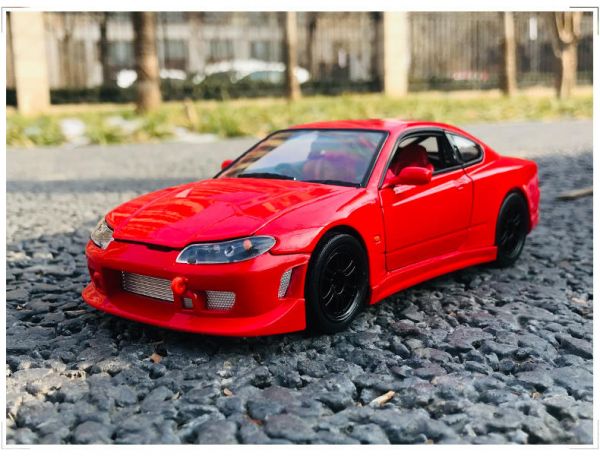 Nissan 尼桑 S15  1/24 合金車 