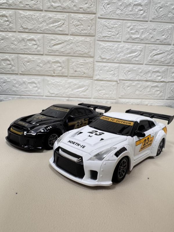 1:43  全比例 迷你遙控甩尾車 飄移車 