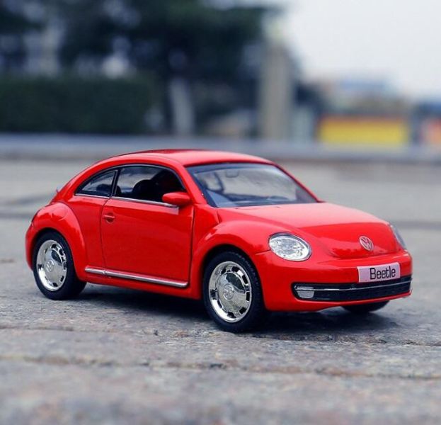 1:36 福斯 金龜車 2012 正版授權 1/36 合金車 馬柯達 