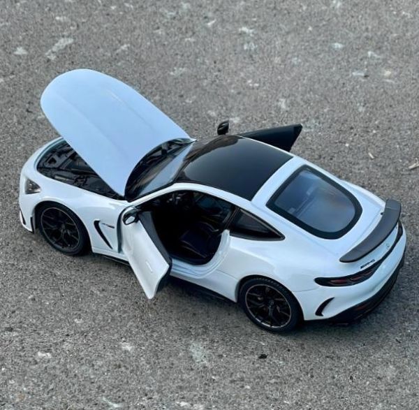 1:24 賓士 GT63 合金車 1/24 