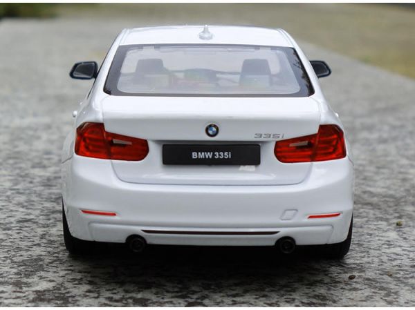 BMW 335 1/24 合金車 