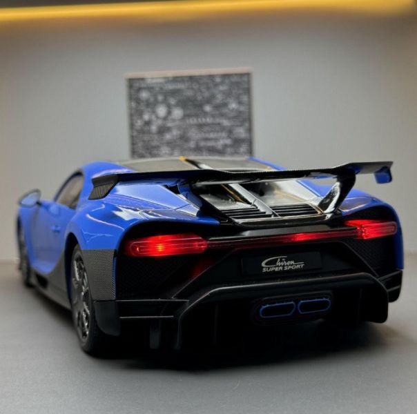 1/18 布加迪 凱龍 chiron pur sport 合金車 