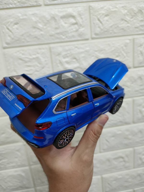 1:32 高仿真 BMW X5 