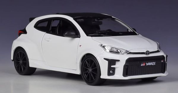 1/24 GR YARIS 暴力鴨 合金車 1:24 