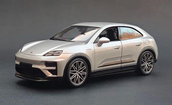 1/24 比美高 保時捷 MACAN Electric 休旅車 跑車 合金車 1:24 