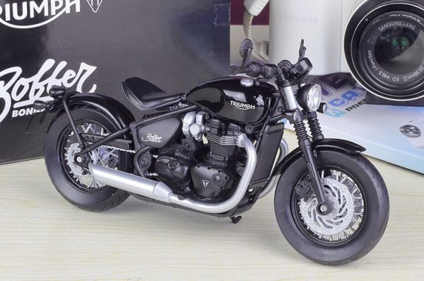 1/12 凱旋 Bonneville Bobber 美式機車 
