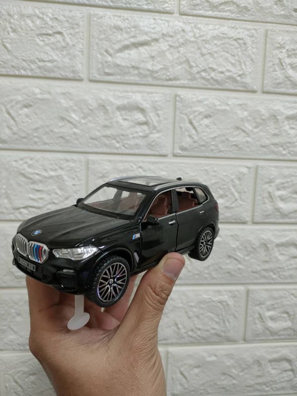 1:32 高仿真 BMW X5 
