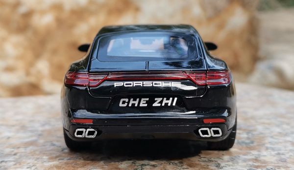 1:32 保時捷 大改款 帕拉梅拉 Panamera 合金車 1:32 (CZ32001) 