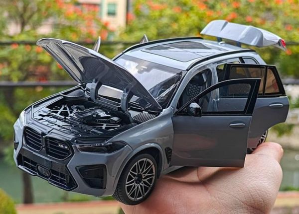 1:24 BMW X5M G05 1/24 合金車 