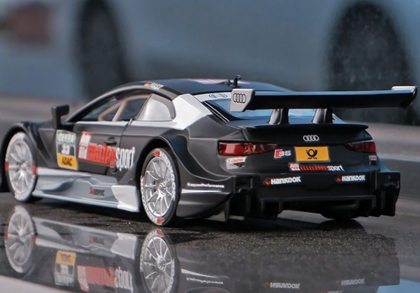 1/32 組裝式 奧迪 RS5  